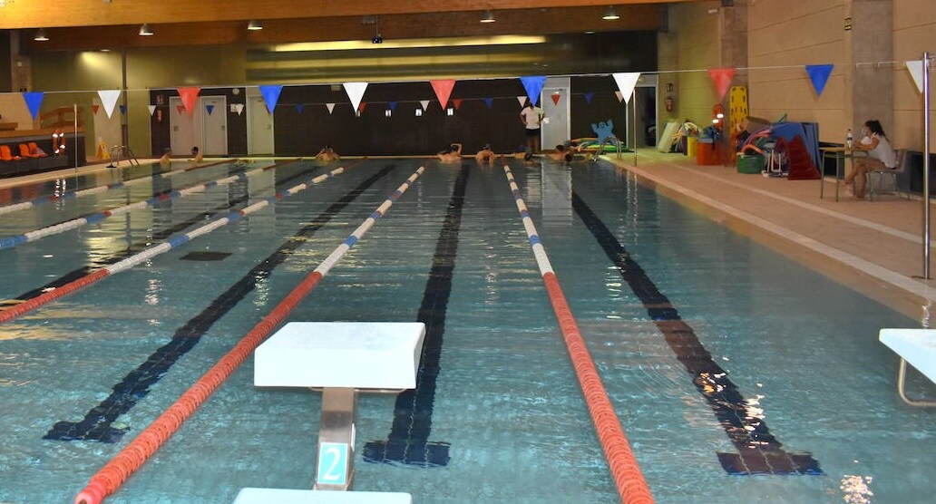 Gran éxito en la reapertura de la piscina climatizada de Miajadas