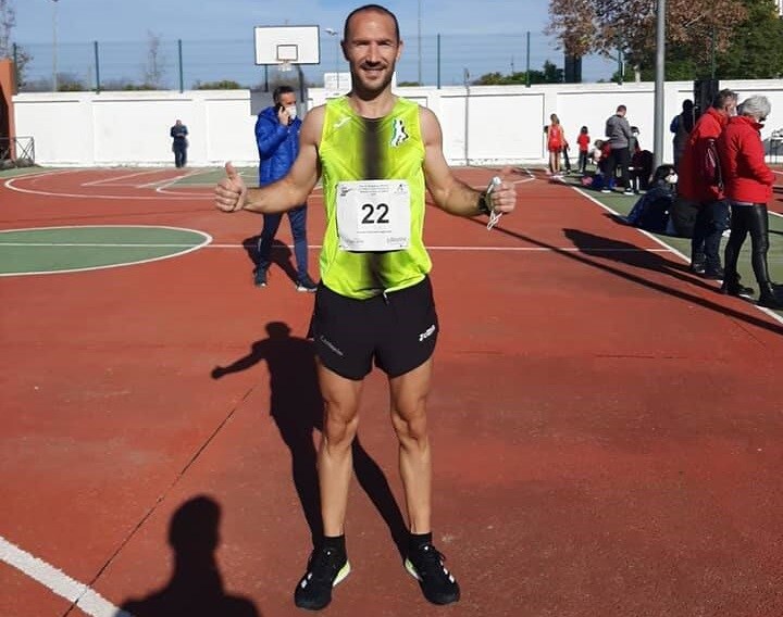 Sergio Redondo consigue la plata Máster 45 en su debut en 'Marcha atlética en ruta 10 km'