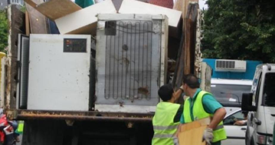Los interesados en la recogida de voluminosos de abril deben llamar a un nuevo número de teléfono