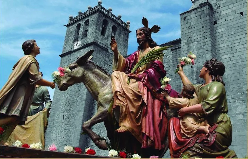Miajadas vuelve a celebrar su Semana Santa y mañana verá salir la procesión del Domingo de Ramos