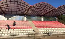Vuelve a brillar el rojo y blanco en las gradas del Estadio Municipal de Miajadas
