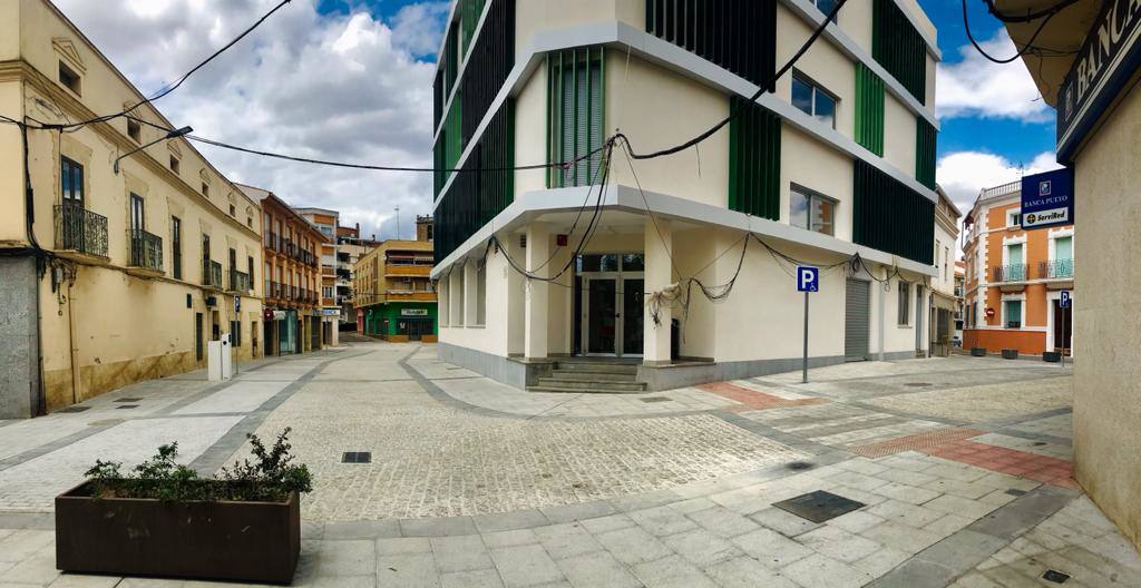 Plataforma única finalizada en la zona de la calle Iglesia, Obra Pía y Montepío de Miajadas /A.M.