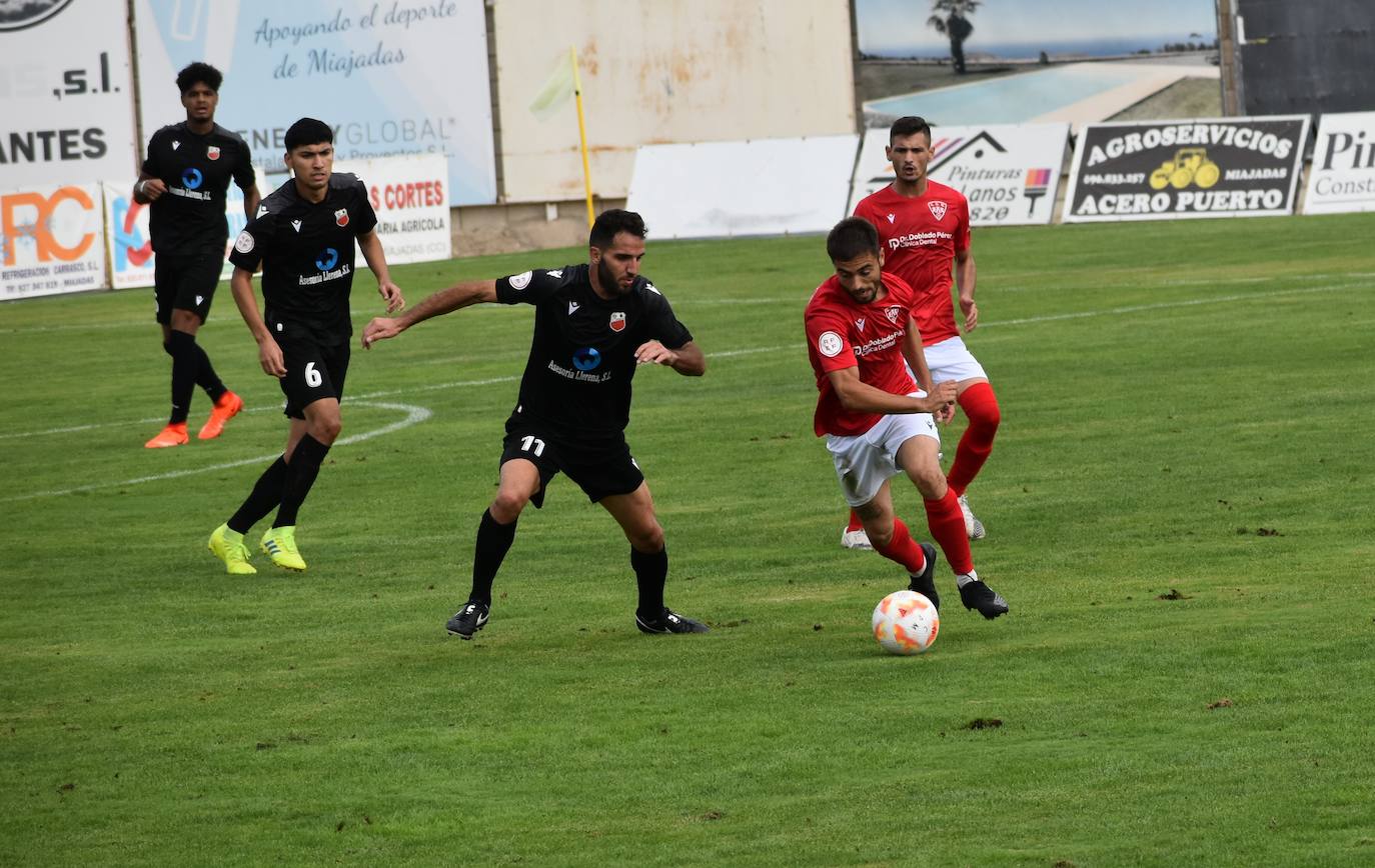 Dos goles de penalti dan la victoria al Llerenense frente al Miajadas