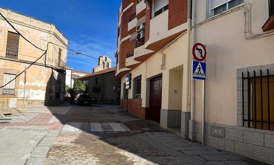 Abierto el cruce de las calles Puente, Enrollada y Martín Cerezo