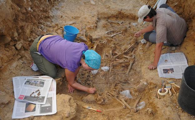 El viernes se inaugura en Calera la exposición 'Tras las Huellas de la Memoria en Extremadura'