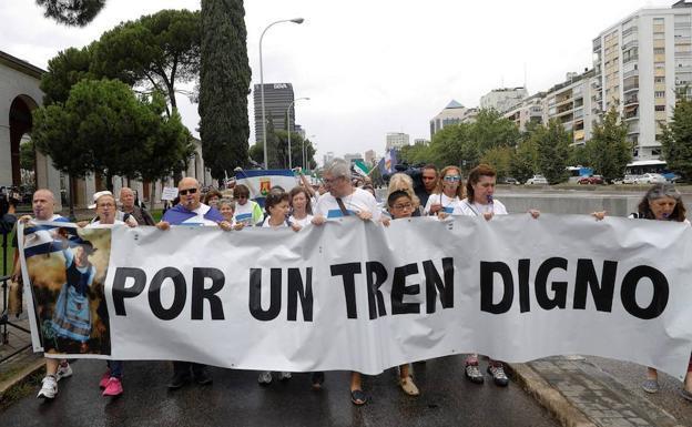 Autobús gratuito para la manifestación por un tren digno en Cáceres
