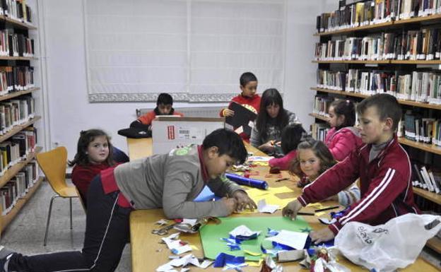 Talleres para niños de 6 a 12 años en la Biblioteca Municipal