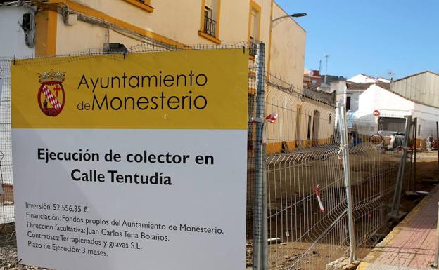 Cerrado el paso de peatones por la calle Huerta Murcia