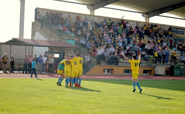 El Monesterio consigue tres goles de ventaja para la segunda vuelta de la primera eliminatoria de ascenso a Primera