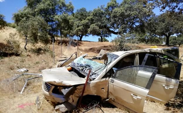 Tres mujeres heridas, una de ellas crítica, tras una salida de vía en la A-66 a su paso por Monesterio