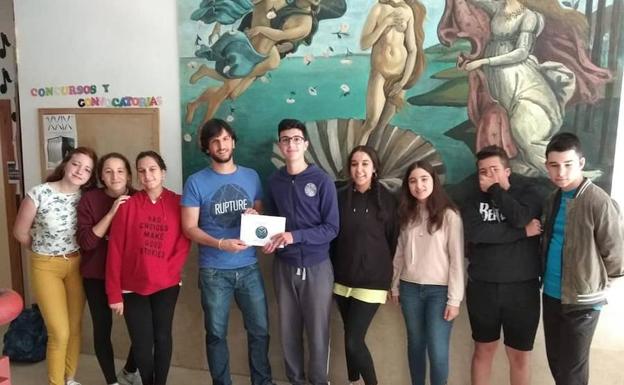 El instituto participa en la campaña solidaria 'Adriana' de Intermón Oxfam