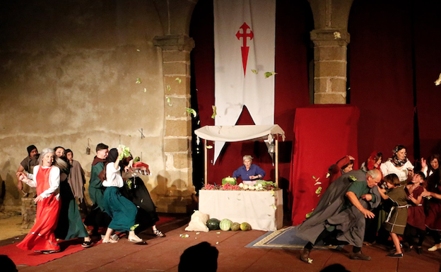 Calera de León revive su pasado medieval en agosto con teatro, animación de calle y un mercado