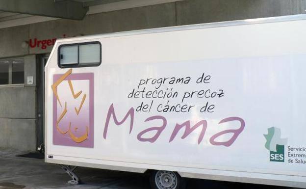Vecinas de Monesterio y de pueblos de alrededor se someten a partir de mañana a mamografías preventivas
