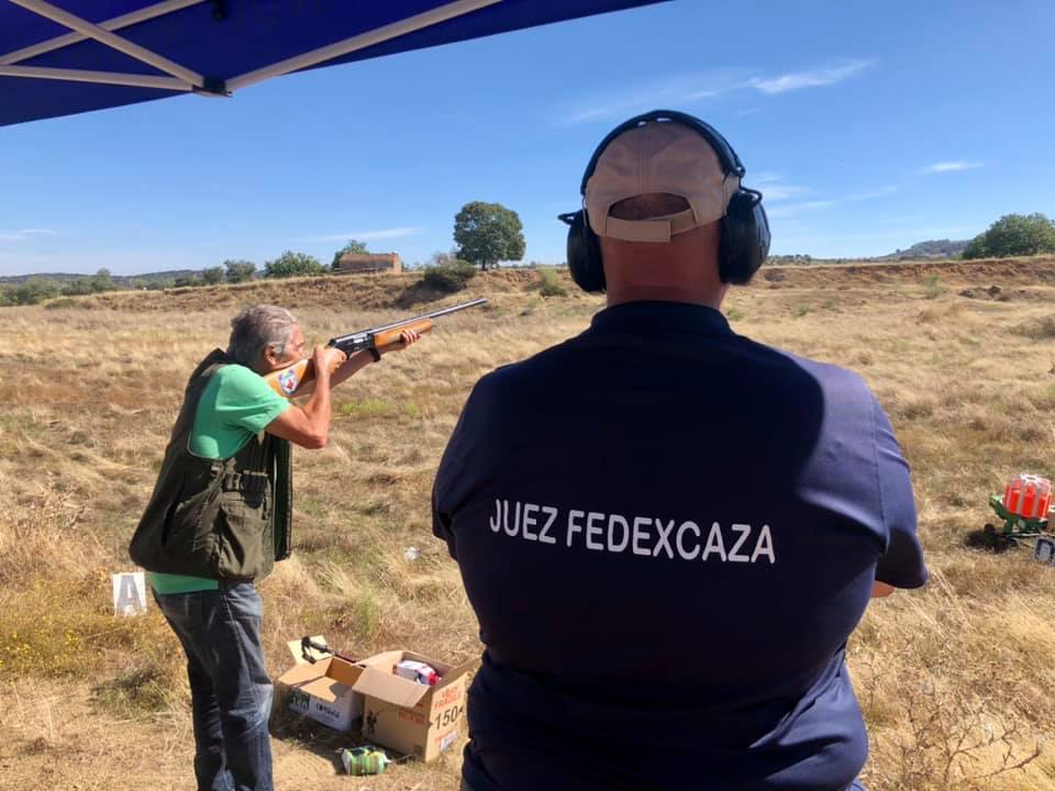 Éxito del II Recorrido de Caza 'Jamón de Monesterio' con 90 participantes