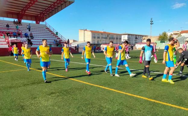 Un gol en el último minuto hace al 'Mone' caer en Arroyo de San Serván