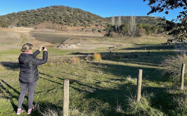Los cortes en el suministro de agua en Tentudía comenzarán la próxima semana