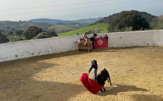 El novillero José A. Monesterio, primer semifinalista del II Bolsín Taurino 'Las Raíces del Toreo'