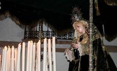 Las procesiones del Santo Entierro y la de la Virgen de los Dolores en el Viernes Santo de Monesterio