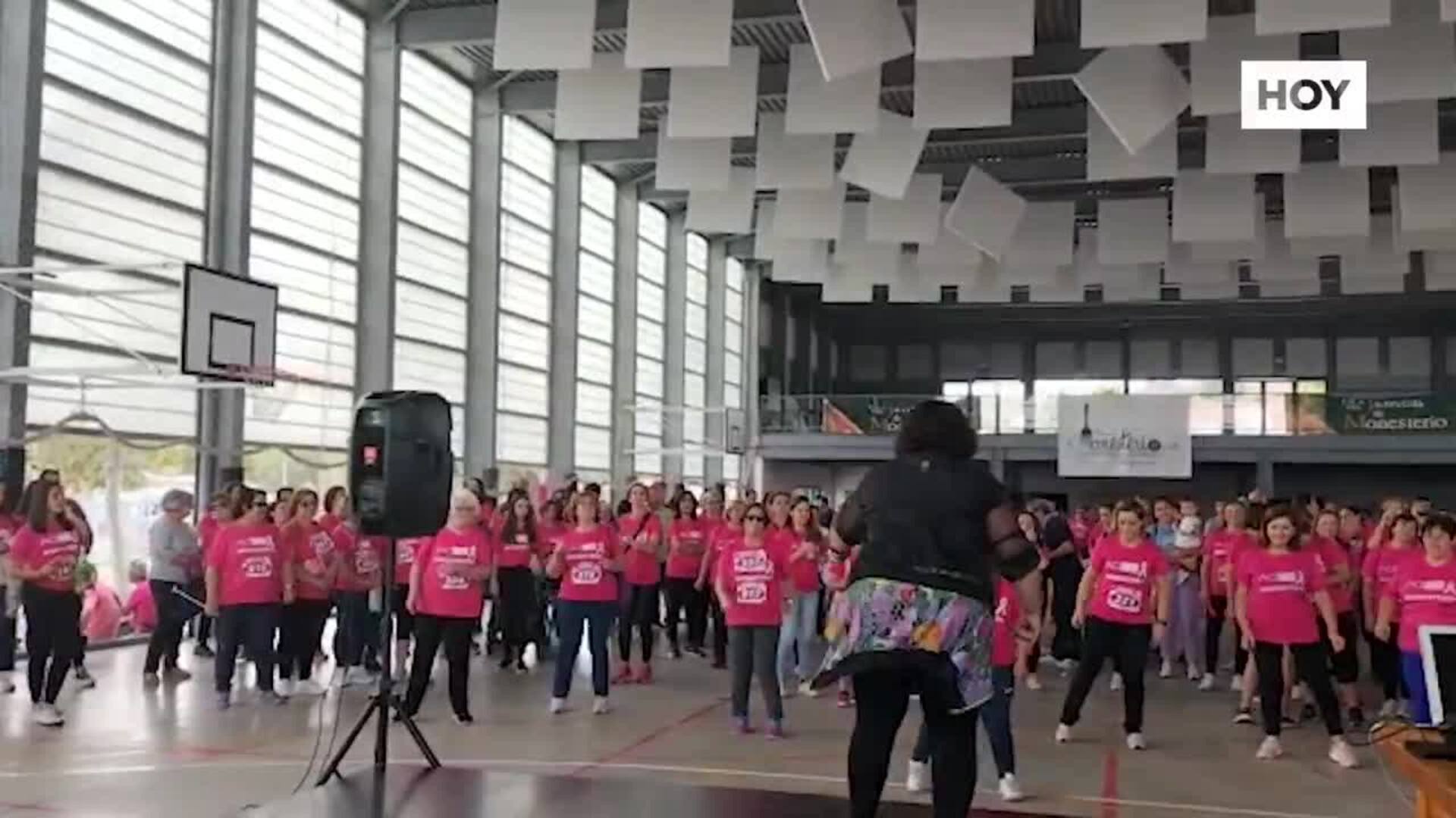 La IV Marcha contra el cáncer de mama vuelve a despertar una ola de solidaridad en Monesterio