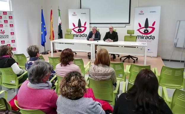 La Diputación organiza una jornada para mejorar la búsqueda de empleo en Monesterio