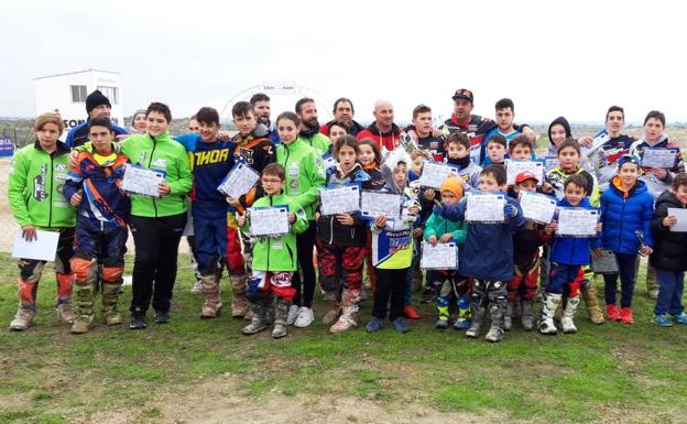 Cuatro podios para la escuela off road Campo Arañuelo en Las Arenas