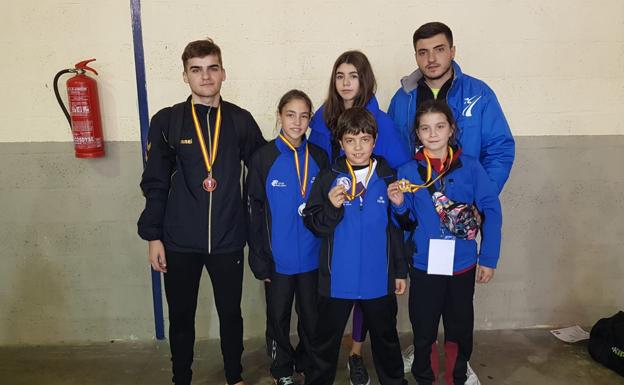 Cuatro medallas para la escuela de taekwondo de Gabriel Amado en Ciudad Real