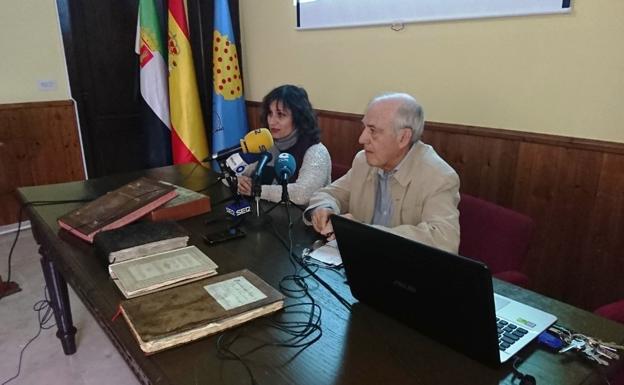 La Fundación Concha presenta la digitalización y conservación de los fondos antiguos