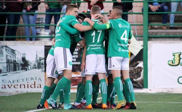 Rodao y Valentín dan la victoria al Moralo en Arroyo en el último partido del año