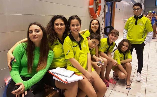 Ocho benjamines y alevines del Club Natación Moralo disputan la tercera jornada de la liga Judex en Plasencia