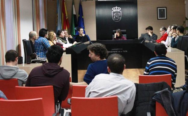 La alcaldesa muestra su apoyo al comité de empresa de la CNA y a la Plataforma Ciudadana Vida