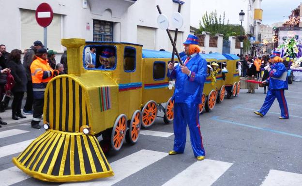 Carrozas y comparsas ya conocen el orden de los desfiles del Carnaval