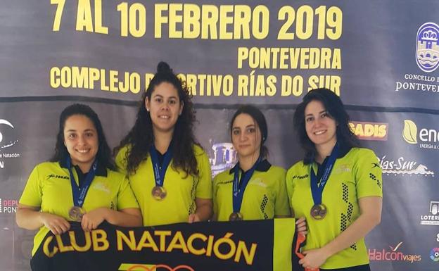 El Club Natación Moralo suma tres medallas de bronce en el nacional másters de invierno