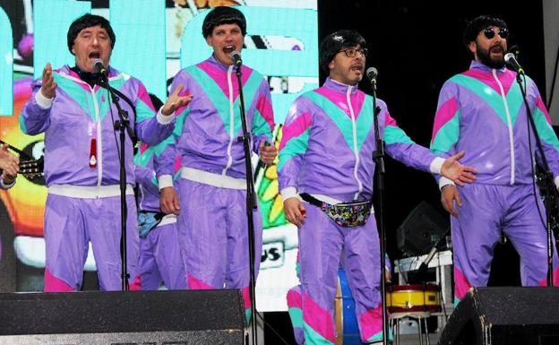 La 'gira' de la murga Faratabailes incluye siete actuaciones entre el viernes y el sábado de Carnaval