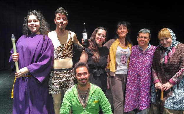 La asociación Clan Tespis abre el plazo para participar en un nuevo taller de teatro y otro de batucada