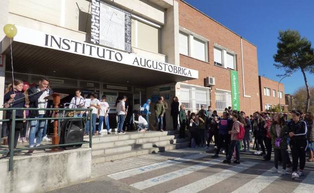 El instituto Augustóbriga busca un logotipo para el 50 aniversario