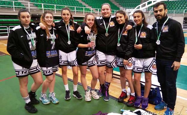 Las chicas de Reale Seguros BCN, subcampeonas junior