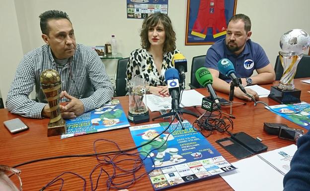 El torneo de fútbol-sala de Semana Santa reunirá a más de 200 jugadores