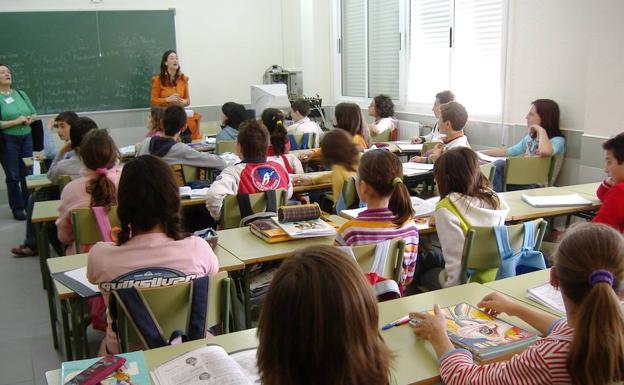 Los Premios a la Excelencia Académica repartirán 7.500 euros entre los tres mejores expedientes