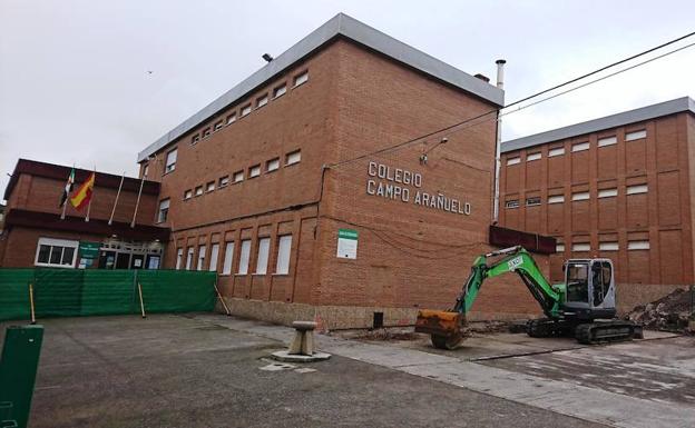 Arrancan las obras para mejorar la accesibilidad y la seguridad en el colegio Campo Arañuelo
