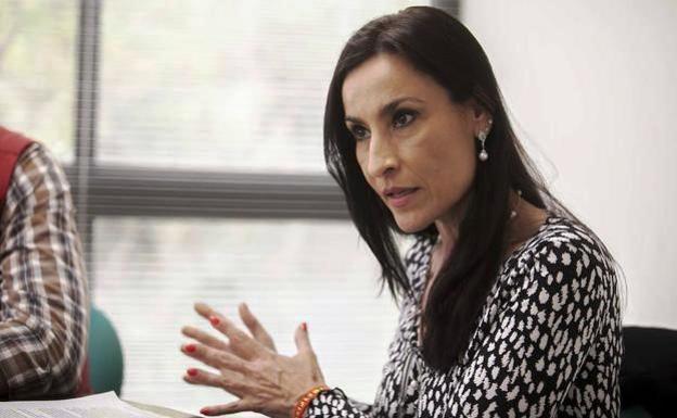 La presidenta provincial de Vox asegura que es Sandra Fernández quien ha coaccionado al partido