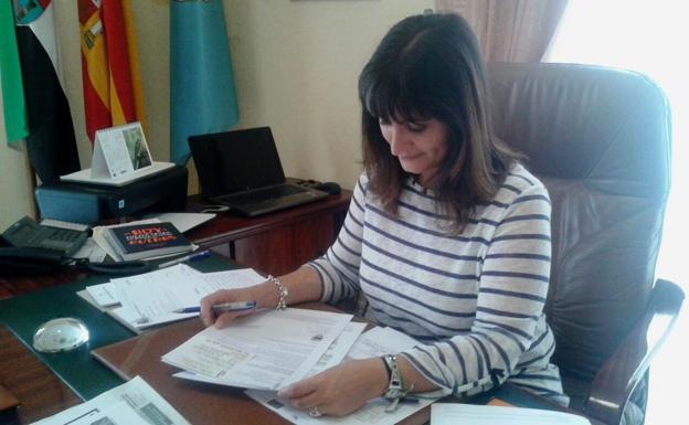 La alcaldesa en funciones se reunirá en los próximos días con los candidatos electos