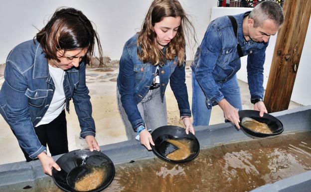 El Geocentro Monfragüe realiza este mes los Sábados Geológicos