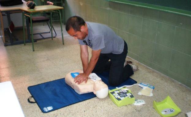 El instituto Augustóbriga impartirá un taller de soporte vital básico y uso de desfibrilador