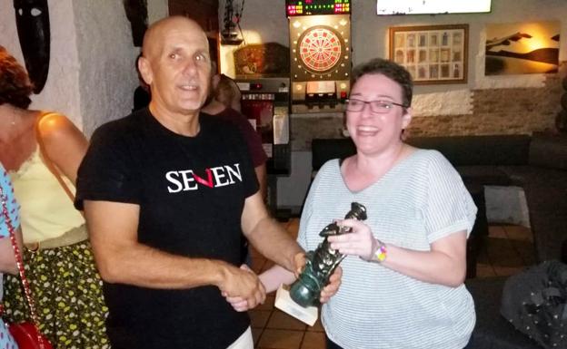 Mara García gana el XVI Concurso de Gazpacho del pub Itaka
