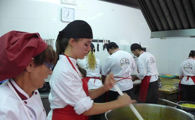 Sale a concurso el servicio del comedor social durante dos meses