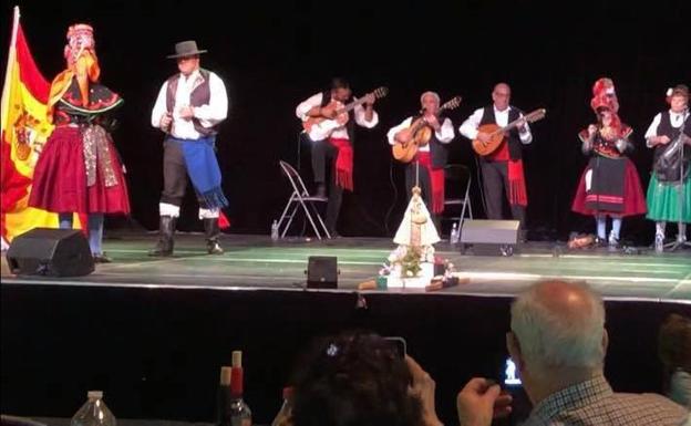 Folklore extremeño en París