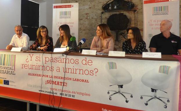 Casi 770 personas se insertan en el mercado laboral gracias a Cruz Roja