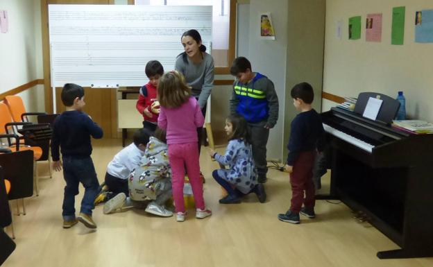 Los trámites administrativos retrasan el inicio del curso de la Escuela Municipal de Música