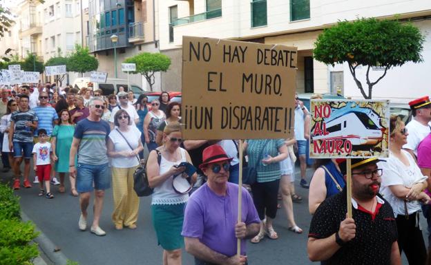 Aún estamos a tiempo: el tren en superficie arruinará a Navalmoral