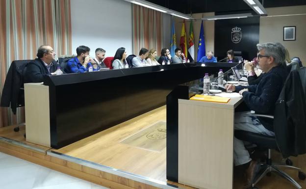 El 3 de diciembre se celebrará el pleno extraordinario solicitado por PP, Vox y UpN sobre la Policía